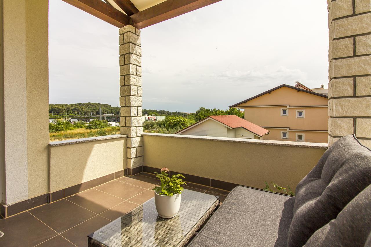 Apartamento Apartman Maxim Pula Exterior foto